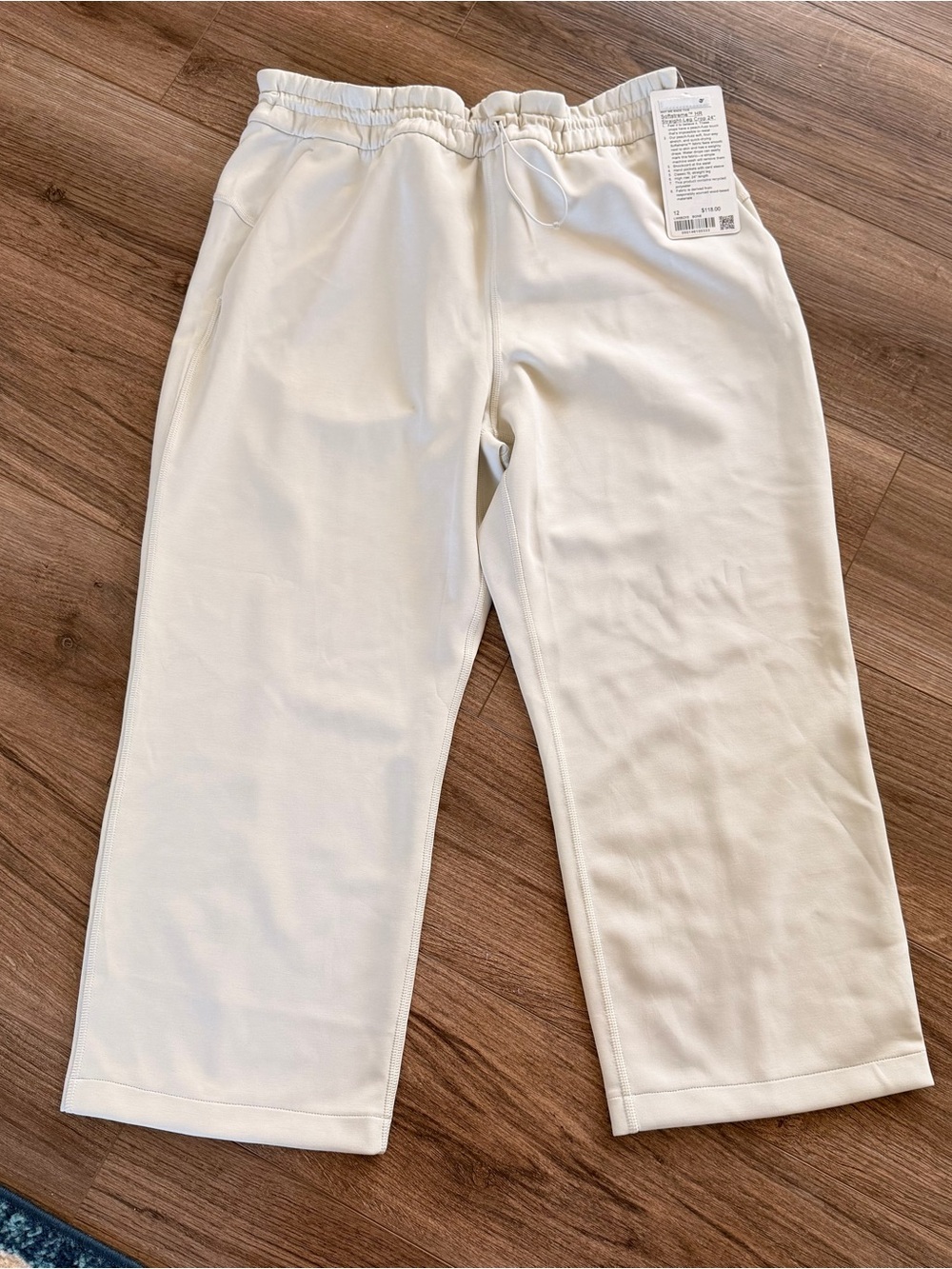Lululemon Softstreme High Rise Straight Leg Crop 24”, sz 12 - LW6BZXS - Bone
